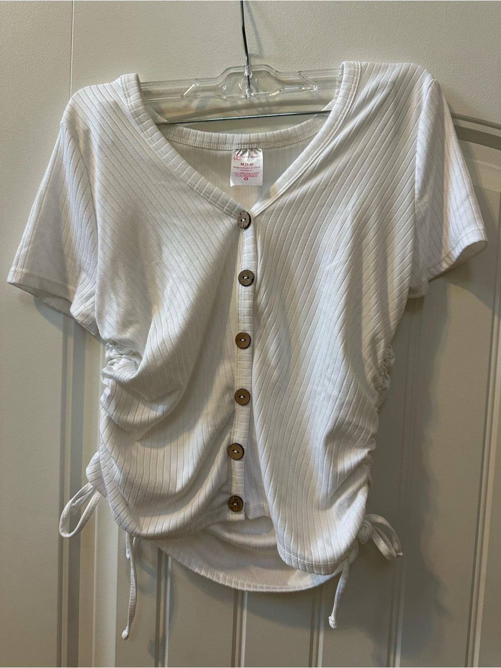 No Boundaries White Ribbed Button-Front Short Sleeve Crop Top